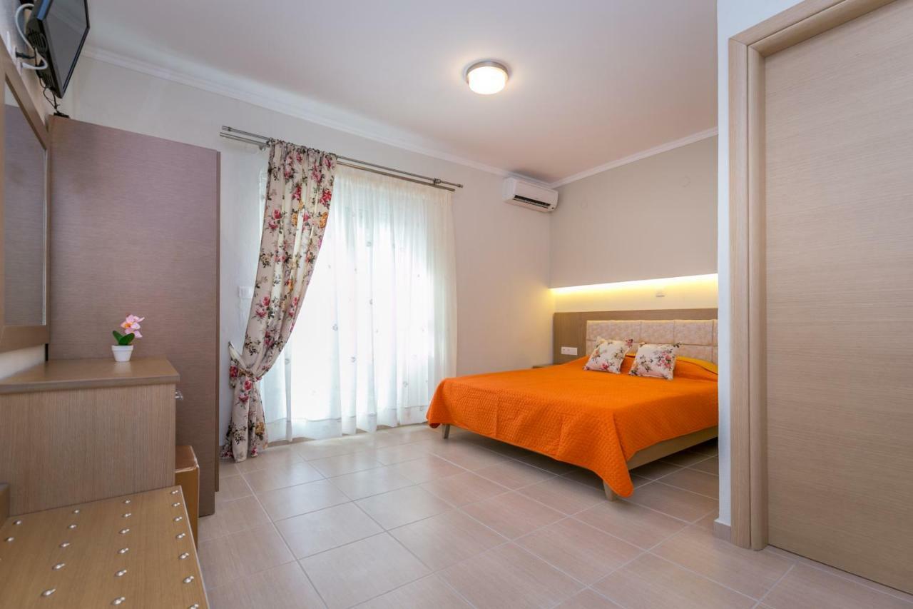 Aglaia Studios สกาลา มาริออน ภายนอก รูปภาพ